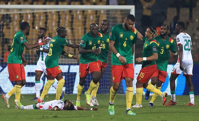 先拔头筹 先拔头筹