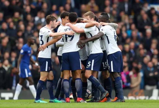 形成2打1 形成2打1